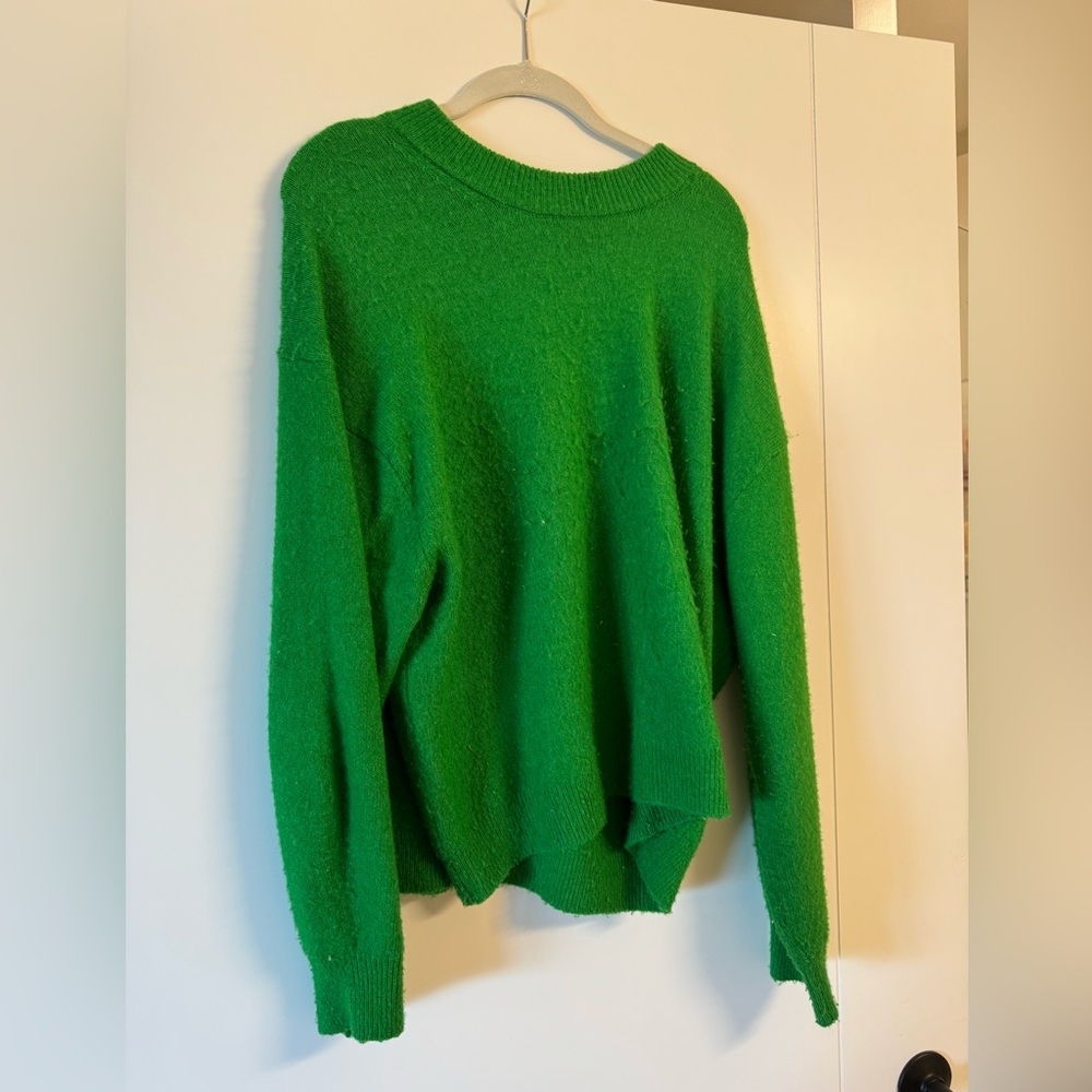 H&M Vibrant Green Crew Neck Sweater